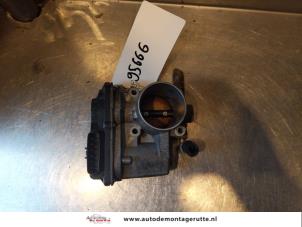O145726 Gebruikte gasklephuis Nissan Pixo