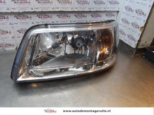 O145790 Gebruikte linker koplamp Volkswagen Transporter