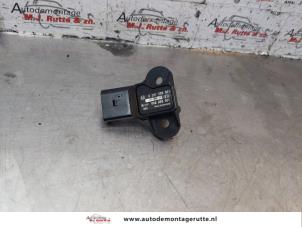 O145867 Gebruikte sensor map (inlaatspruitstuk) Volkswagen Golf