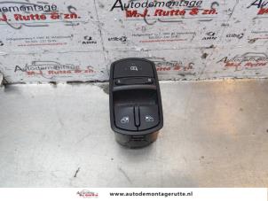 O145948 Gebruikte combischakelaar ramen Opel Corsa
