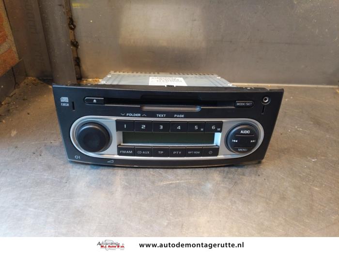 Gebruikte Radio Mitsubishi Colt O145975