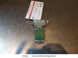O146008 Gebruikte kachel weerstand Peugeot 107
