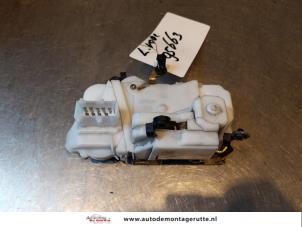 O146096 Gebruikte deurslot mechaniek 2deurs links Peugeot 406