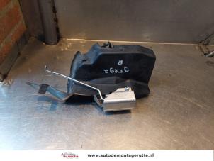 O146178 Gebruikte slotmechaniek portier 2deurs rechts Audi A4