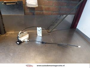 O146302 Gebruikte deurslot mechaniek 4deurs rechts-voor Peugeot 308