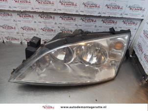 O146334 Gebruikte koplamp links Ford Mondeo