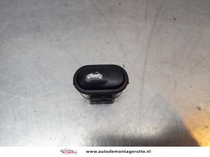 O146403 Gebruikte cabriodak bediening Ford Street Ka