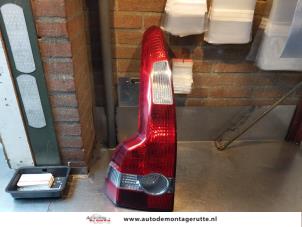 O146441 Gebruikte achterlicht links Volvo V50