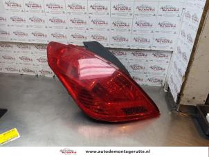 O146538 Gebruikte achterlicht links Peugeot 308