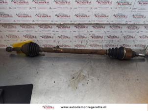 O146783 Gebruikte aandrijfas rechts-voor Citroen C2