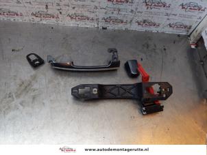 O146800 Gebruikte portiergreep 4deurs rechts-achter Toyota Yaris
