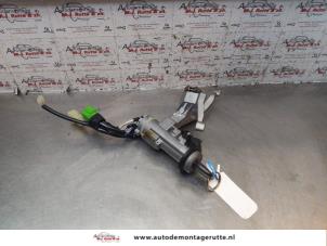 O146820 Gebruikte sleutel+contactslot Daihatsu Charade