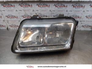 O146971 Gebruikte koplamp links Audi A3