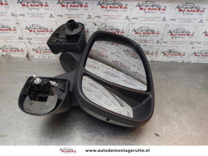 Gebruikte Spiegel Buiten rechts Opel Vivaro O147004