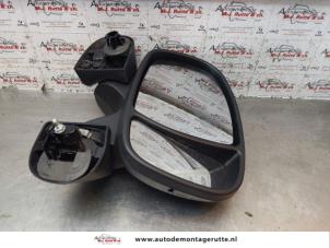 O147004 Gebruikte buitenspiegel rechts Opel Vivaro