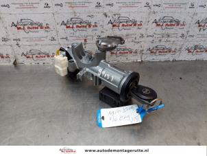 O147057 Gebruikte sleutel+contactslot Opel Agila