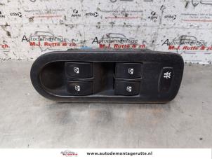 O147100 Gebruikte combischakelaar ramen Renault Megane