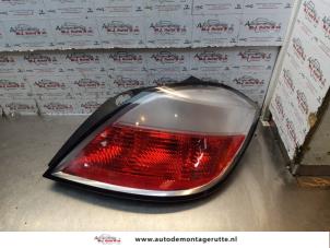 O147550 Gebruikte achterlicht rechts Opel Astra