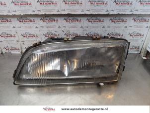 O147702 Gebruikte linker koplamp Volvo V70