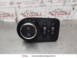 O147720 Gebruikte schakelaar licht Opel Corsa
