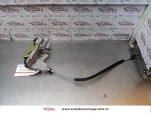 O147833 Gebruikte portierslot mechaniek 4deurs rechts-achter Peugeot 307