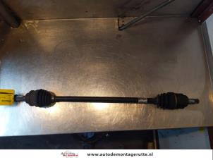 O147937 Gebruikte cardanas rechts-voor (vwa) Opel Agila
