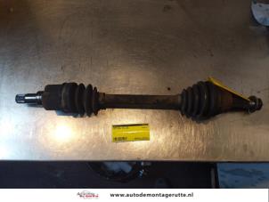 O147954 Gebruikte cardanas links-voor (vwa) Ford Fiesta