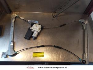 O147964 Gebruikte ruitmechaniek 2deurs links-voor Volkswagen Beetle
