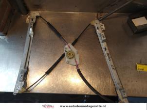 O147989 Gebruikte ruitmechaniek 4deurs links-voor Citroen C4 Grand Picasso