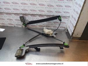 O148060 Gebruikte ruitmechaniek 2deurs links-voor Ford Street Ka