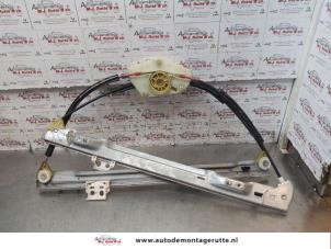 O148072 Gebruikte ruitmechaniek 4deurs rechts-voor Citroen C4 Grand Picasso