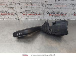 O148208 Gebruikte richtingaanwijzer schakelaar Opel Meriva