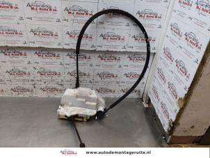 O148558 Gebruikte slotmechaniek portier 2deurs links Citroen C3