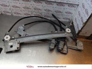 O148564 Gebruikte ruitmechaniek 2deurs rechts-voor Citroen C3