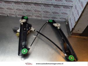 O148606 Gebruikte ruitmechaniek 4deurs rechts-voor BMW 3-Serie