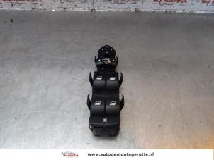 O148711 Gebruikte schakelblok ruiten Peugeot 207