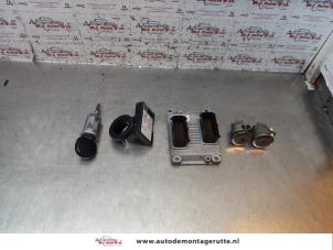O148716 Gebruikte contactslot + computer Opel Agila