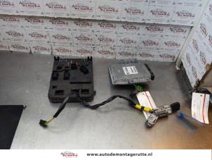 O148739 Gebruikte kontaktslot + computer Citroen C2