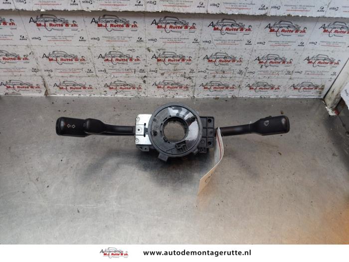 Gebruikte Schakelaar Stuurkolom (licht) Audi A4 O148764