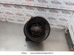 O148847 Gebruikte chaufage ventilatiemotor Ford Connect