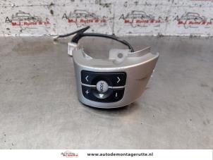 O148998 Gebruikte radiobediening stuur Toyota Yaris