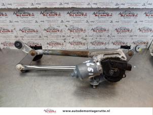 O149006 Gebruikte ruitenwismotor+mechaniek Toyota Yaris