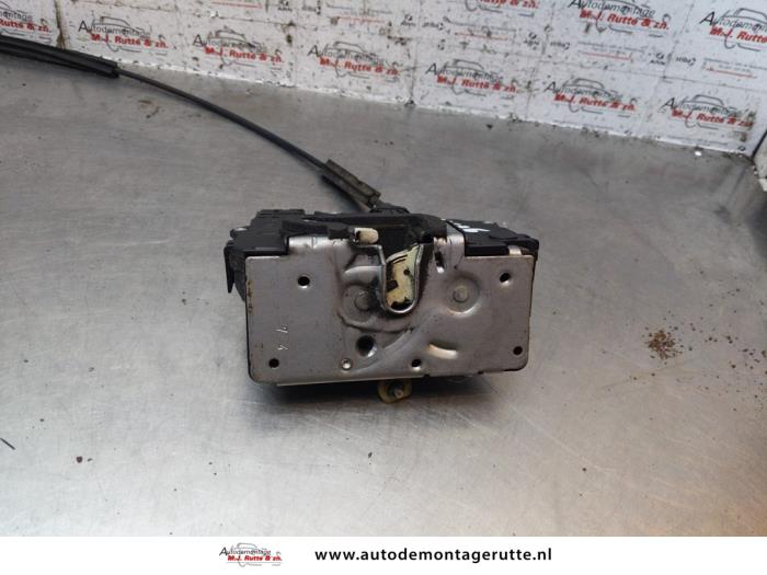 Portierslot Mechaniek 2Deurs links van een Fiat Grande Punto (199) 1.4 T-Jet 16V 2009