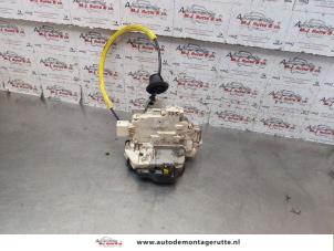 O149170 Gebruikte portierslot mechaniek 4deurs links-achter Audi A6