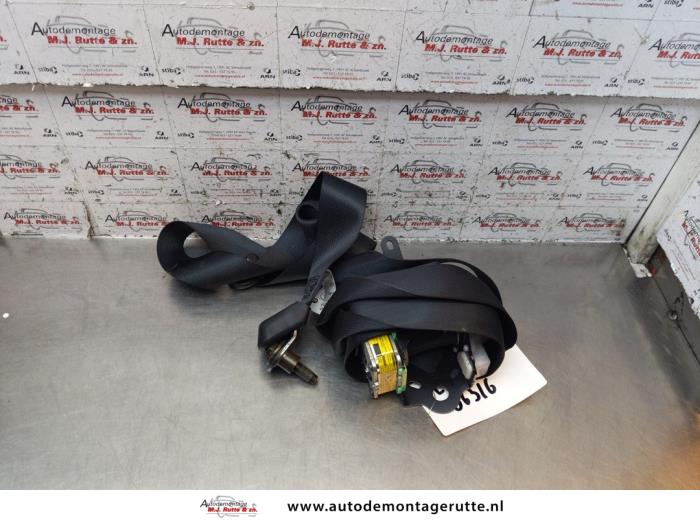 Gebruikte Veiligheidsgordel links-voor Toyota Yaris O149206
