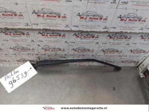 O149256 Gebruikte ruitenwisserarm achter Volkswagen Golf