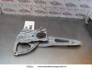 O149268 Gebruikte raammechaniek 4deurs rechts-achter Toyota Yaris