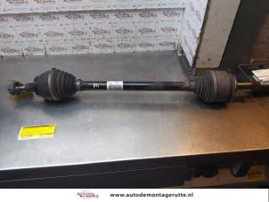 O149359 Gebruikte aandrijfas rechts-achter Mercedes Vito