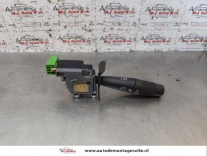 O149393 Gebruikte ruitenwis schakelaar Peugeot 205