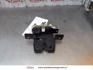 O149395 Gebruikte slotmechaniek achterklep Renault Megane Scenic